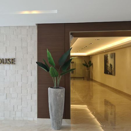 Cozy Penthouse 2Br Suite W Balcony - Amazing Manila Bay View And City Skyline Near Moa Пасай Экстерьер фото